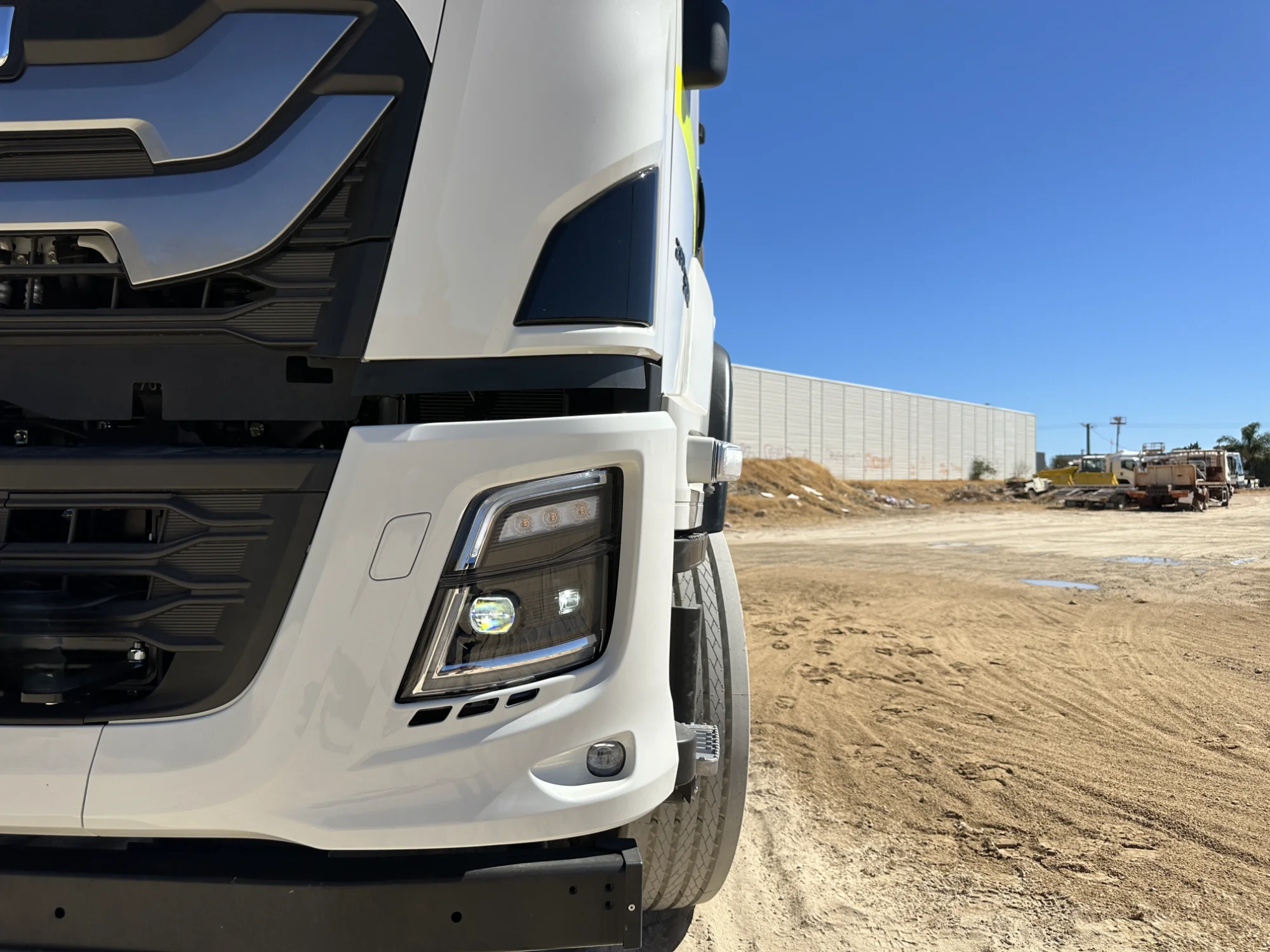 Isuzu FVZ 260-300 Tipper