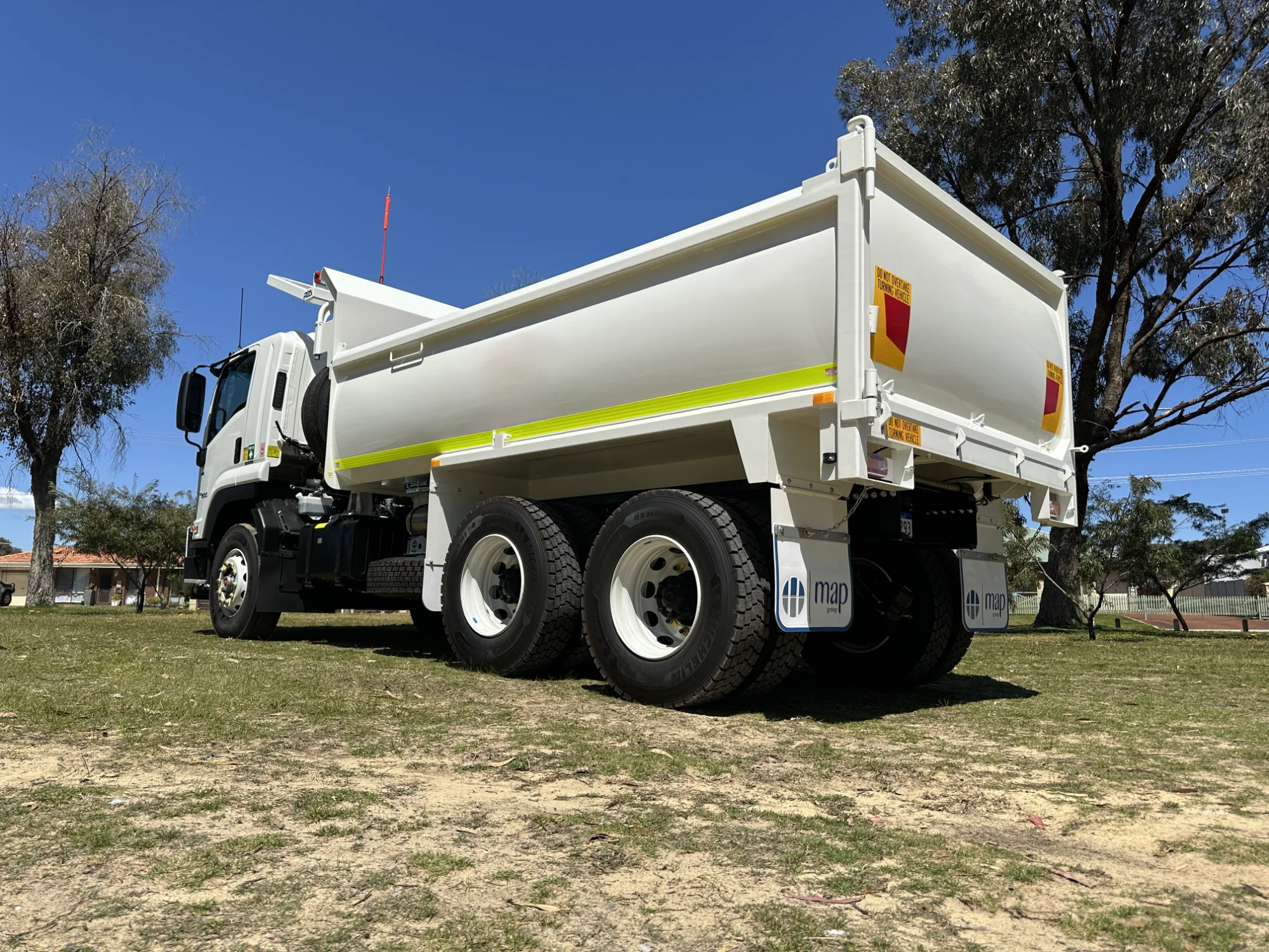 Isuzu FVZ 260-300 Tipper