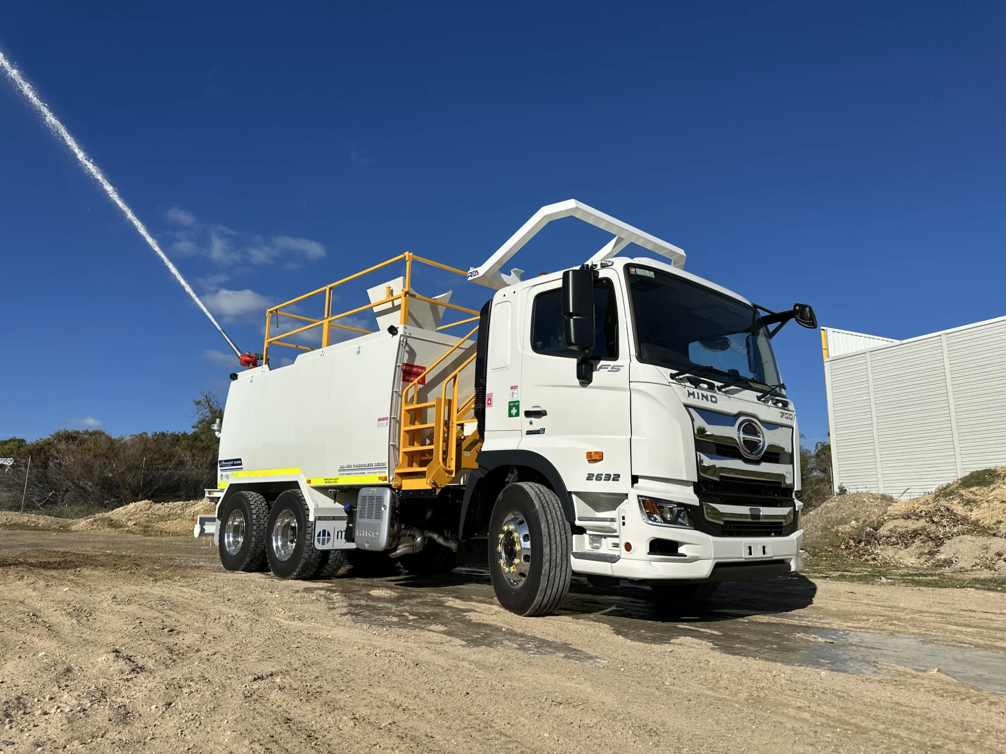 Hino FS2632 Water Cart
