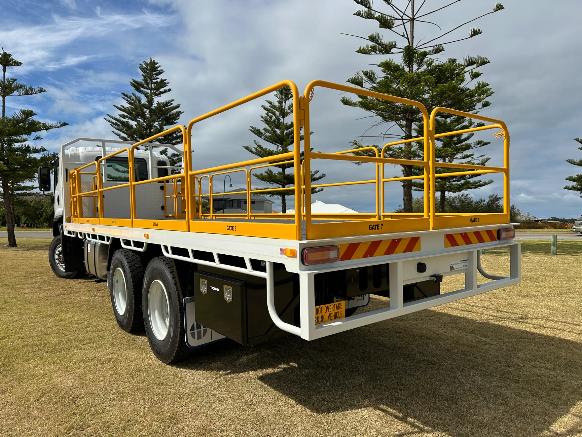 Isuzu FVZ 260-300 Flatbed