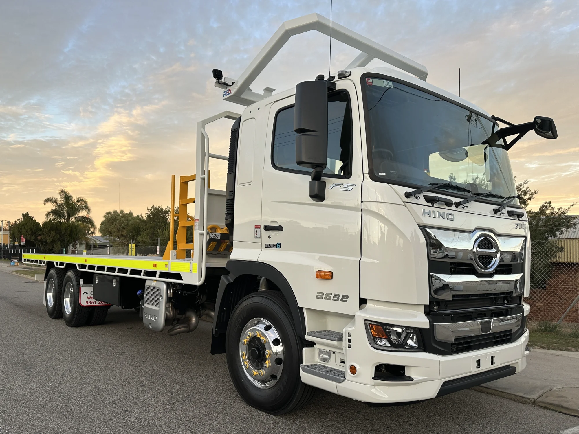 Hino FS2632 Flatbed